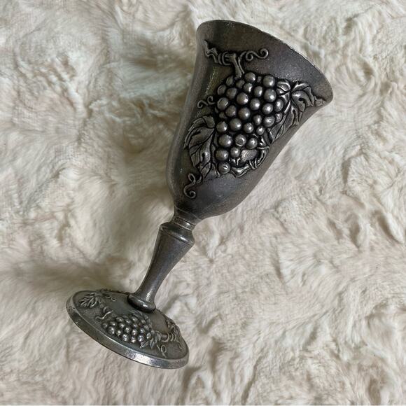 Carson Statesmetal Pewter Goblet Chalice Grape Bunch Cup Wine Medieval Decor - Picture 1 of 6
